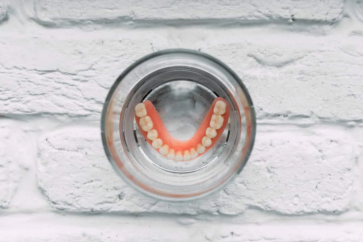 Dos and Don'ts of Denture Care